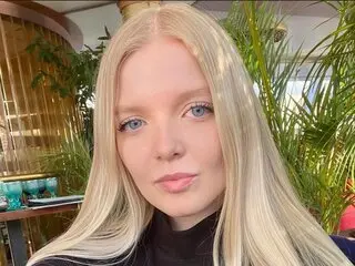 AnnieMavrodi xxx