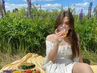 VanessaAlfred jasmine